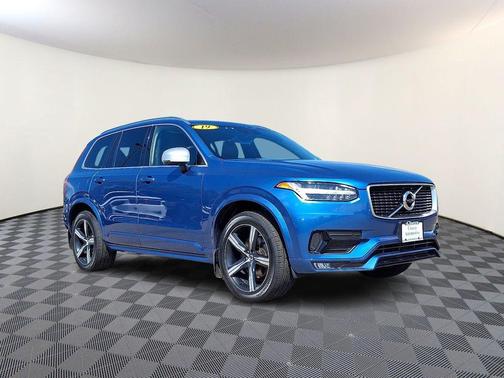 2019 Volvo XC90 T6 R-Design