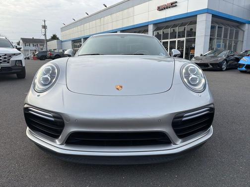 2018 Porsche 911 Turbo