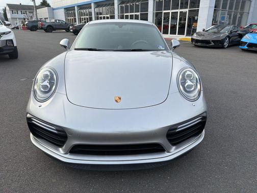 2018 Porsche 911 Turbo