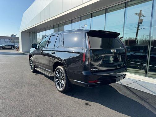 2024 Cadillac Escalade Sport