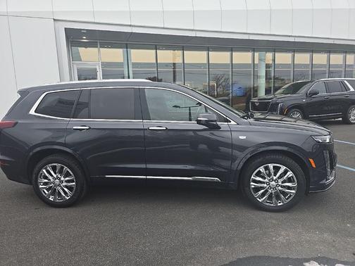 2023 Cadillac XT6 Luxury FWD