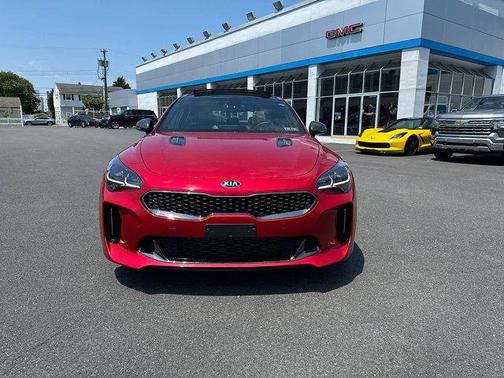 2020 Kia Stinger GT1