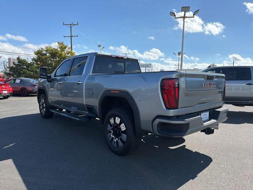 2024 GMC Sierra 2500 Denali