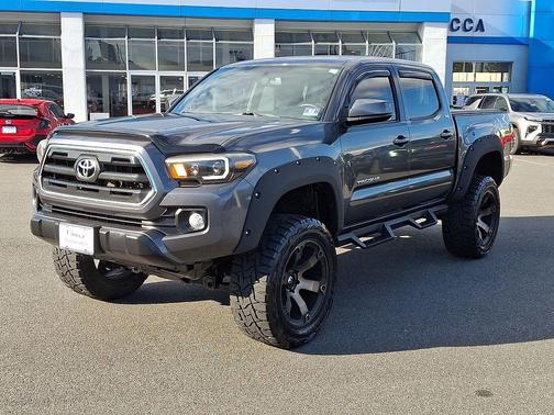 2017 Toyota Tacoma SR5