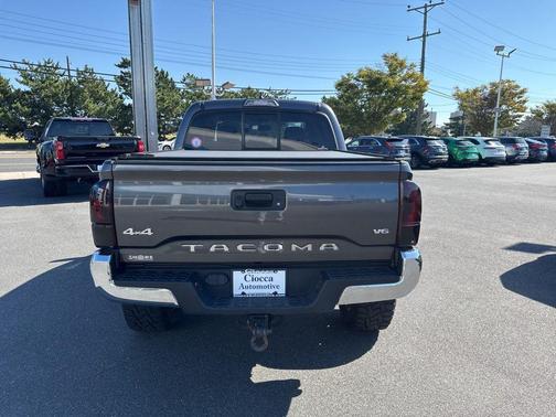 2017 Toyota Tacoma SR5
