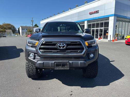 2017 Toyota Tacoma SR5