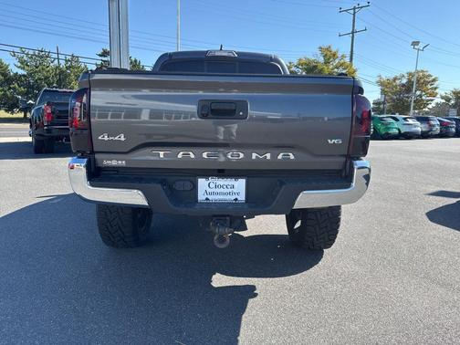 2017 Toyota Tacoma SR5