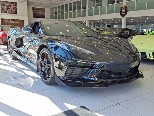 2025 Chevrolet Corvette Stingray w/2LT