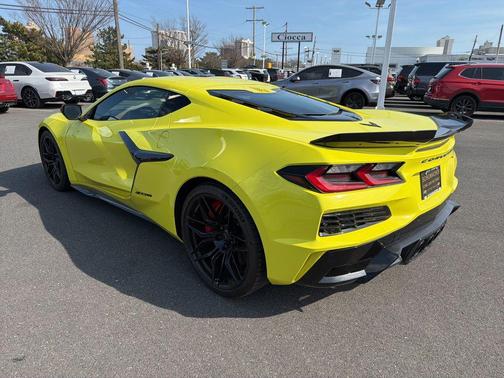 Accelerate Yellow Metallic 2023 Chevrolet Corvette Z06