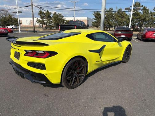 Accelerate Yellow Metallic 2023 Chevrolet Corvette Z06