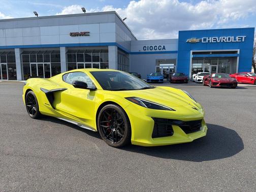Accelerate Yellow Metallic 2023 Chevrolet Corvette Z06