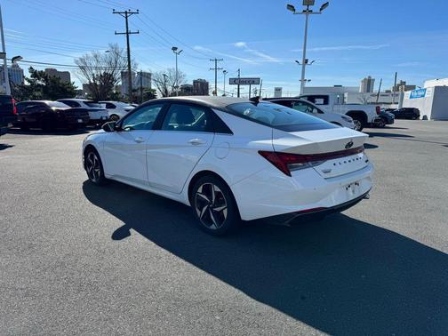 2023 Hyundai ELANTRA HEV Limited