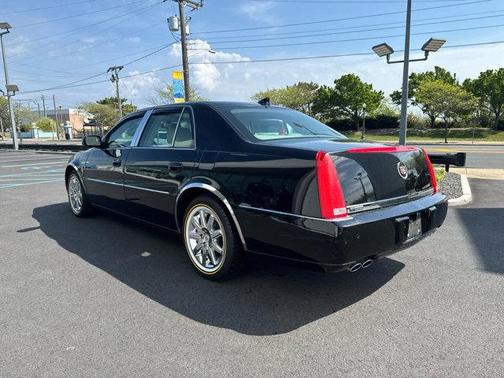 2011 Cadillac DTS Premium Collection