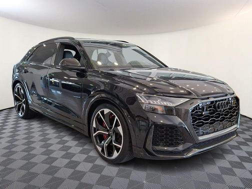 Orca Black Metallic 2021 Audi RS Q8 4.0T