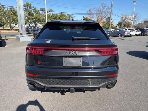 Orca Black Metallic 2021 Audi RS Q8 4.0T