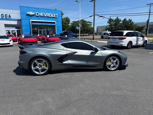 Gray Metallic 2022 Chevrolet Corvette Stingray w/2LT