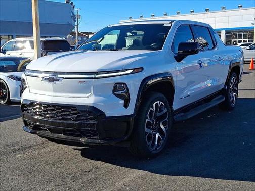 2025 Chevrolet Silverado EV RST
