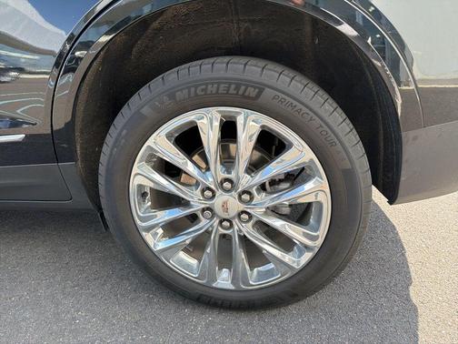 Stellar Black Metallic 2022 Cadillac XT5 Premium Luxury