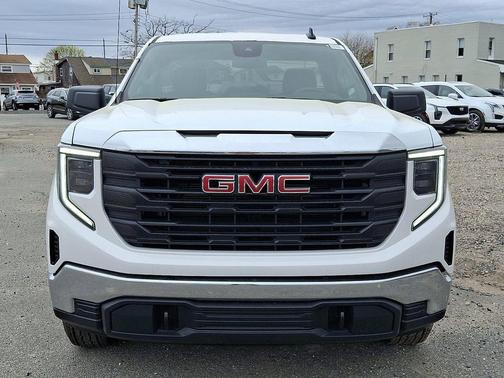 2025 GMC Sierra 1500 Pro