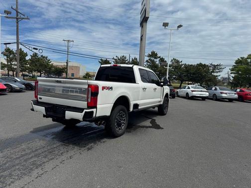 Star White Metallic Tri-Coat 2024 Ford F-250 Platinum