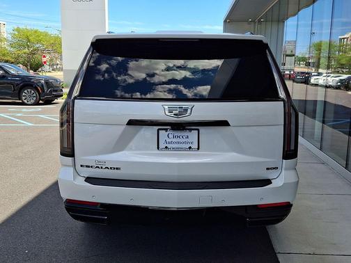 Crystal White Tricoat 2025 Cadillac Escalade ESV Sport Platinum