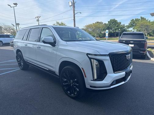 Crystal White Tricoat 2025 Cadillac Escalade ESV Sport Platinum