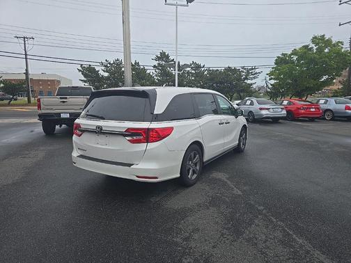 Platinum White Pearl 2024 Honda Odyssey EX