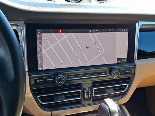 2021 Porsche Macan Macan