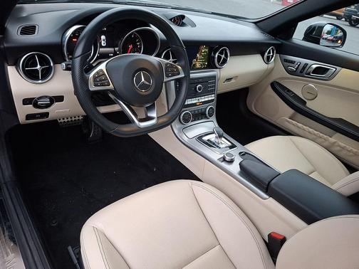 2017 Mercedes-Benz SLC 300 SLC 300