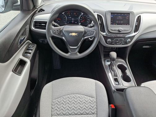 Sterling Gray Metallic 2023 Chevrolet Equinox LS