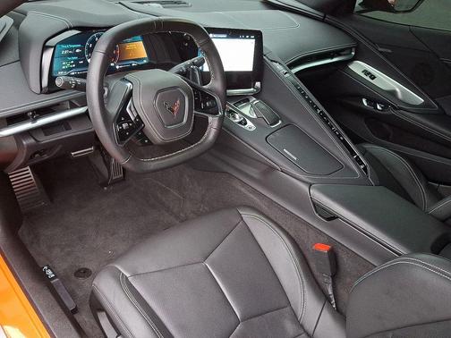 2025 Chevrolet Corvette Stingray w/1LT