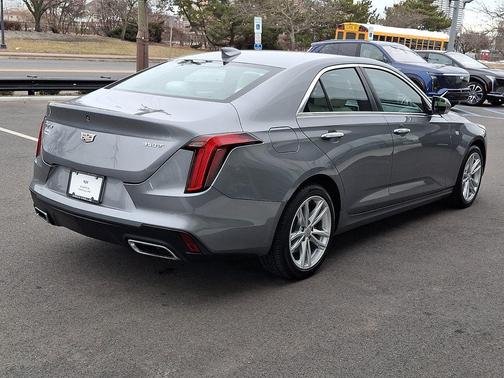2021 Cadillac CT4 Luxury