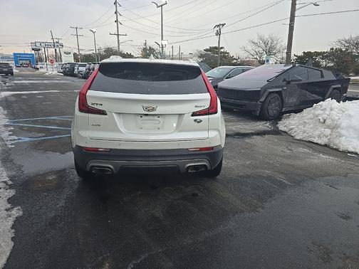 2019 Cadillac XT4 Premium Luxury