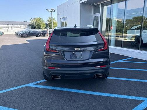 2022 Cadillac XT4 Luxury