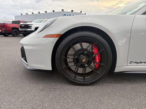 2026 Porsche 911 Targa 4 GTS