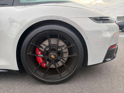 2026 Porsche 911 Targa 4 GTS