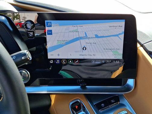 2022 Chevrolet Corvette Stingray w/2LT