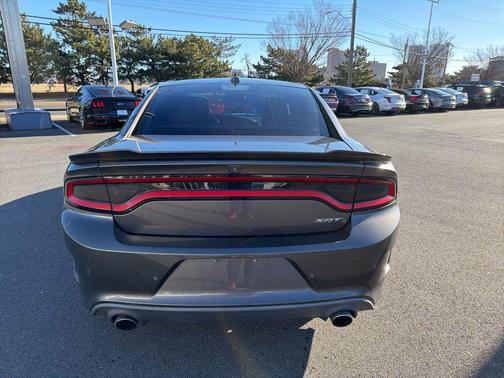 2016 Dodge Charger SRT Hellcat