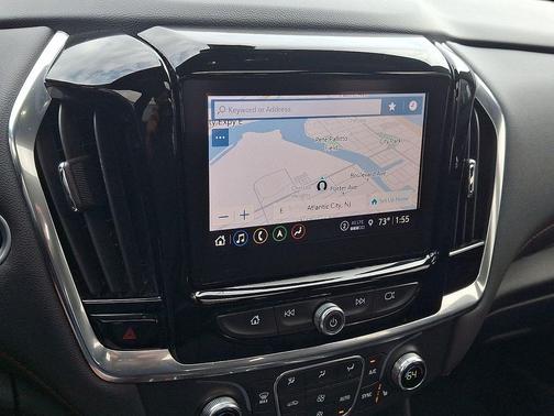 Summit White 2023 Chevrolet Traverse RS