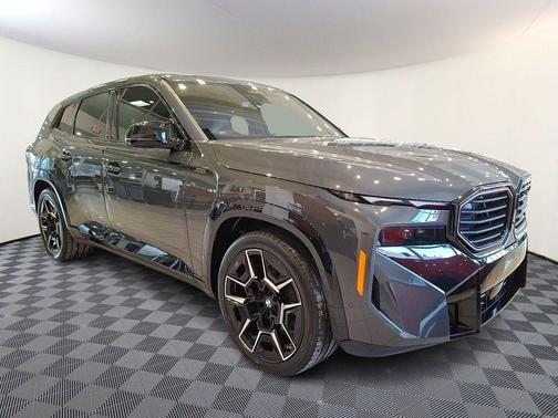 2023 BMW XM Base