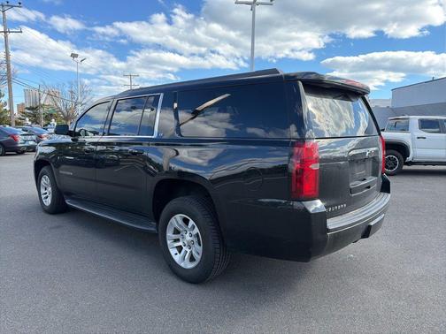 Black 2019 Chevrolet Suburban LT