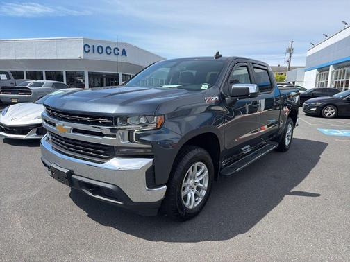 Shadow Gray Metallic 2021 Chevrolet Silverado 1500 LT