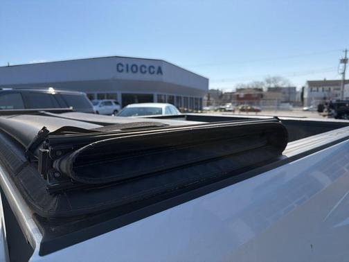 Summit White 2023 Chevrolet Silverado 1500 LT