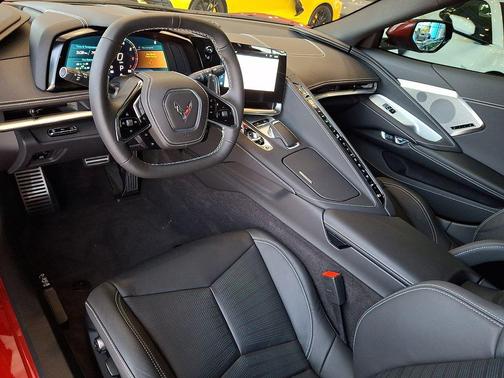 Mist 2025 Chevrolet Corvette Stingray w/2LT