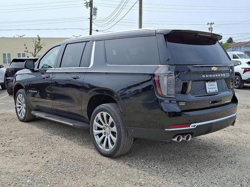 2025 Chevrolet Suburban Premier