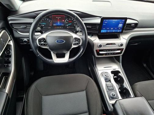Carbonized Gray Metallic 2022 Ford Explorer XLT