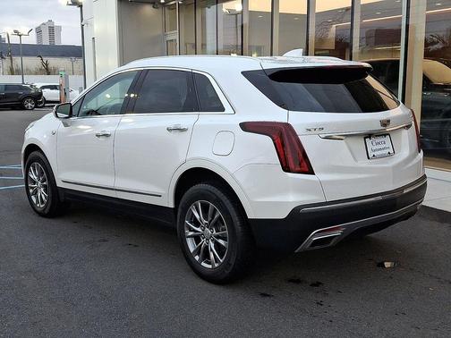 2023 Cadillac XT5 Premium Luxury