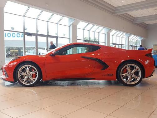2021 Chevrolet Corvette Stingray w/2LT