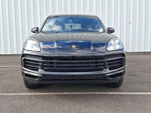 Black 2023 Porsche Cayenne Cayenne