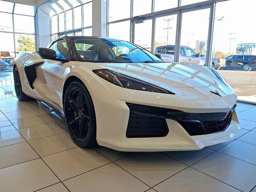 2024 Chevrolet Corvette E-Ray RWD Convertible 3LZ